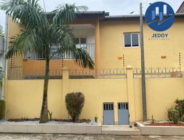 Une superbe villa duplex de 6 pièces à Cocody Riviera palmeraie