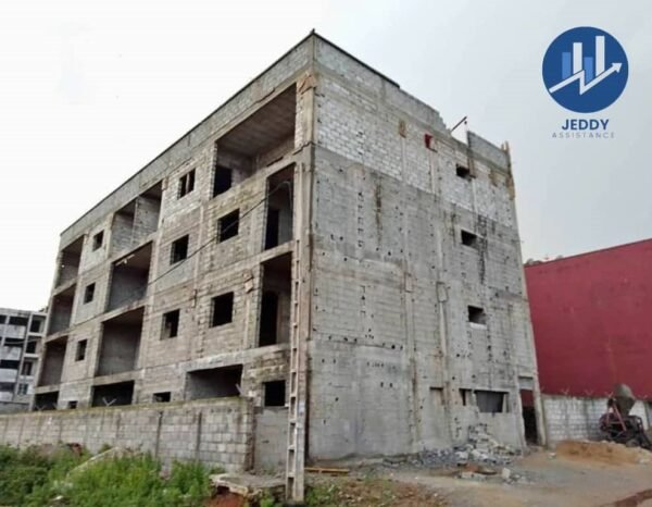 Vente d'un Immeuble R+3 en construction à Angré Château