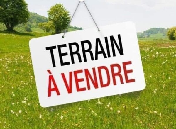 Vente d'un terrain de 1080 m² à l'entrée de Bingerville