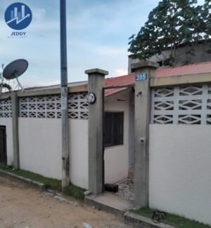 Vente d'une belle villa basse 4 pièces à Bingerville Fehkessé