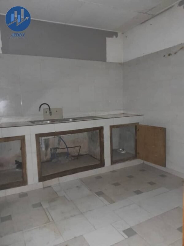 Vente d'une belle villa basse 4 pièces à Bingerville Fehkessé