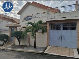 Vente d'une belle villa duplex 10 pièces à Angré 8e tranche