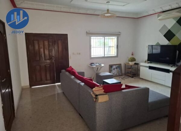 Vente d'une belle villa duplex 10 pièces à Angré 8e tranche
