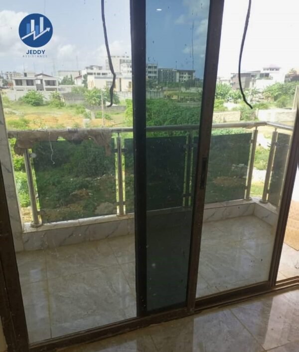 Location d'un appartement 3 pièces à Angré CHU base CIE