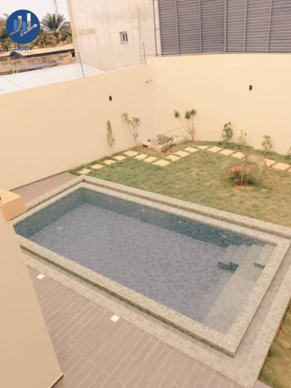 Vente de plusieurs villas duplex 8 pièces à la RIVIERA ABATTA